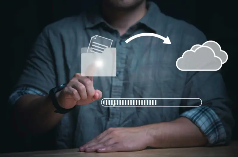 Migrinfo - Sauvegarde des fichiers dans le cloud Illustration de fichiers transférés vers le cloud